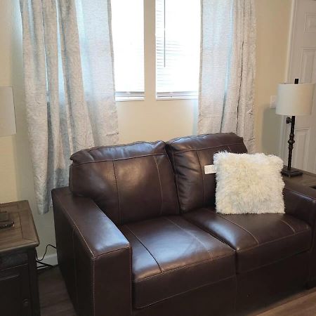 Charming 1Br Efficiency Apt Near Ttu & Downtown Кууквил Екстериор снимка