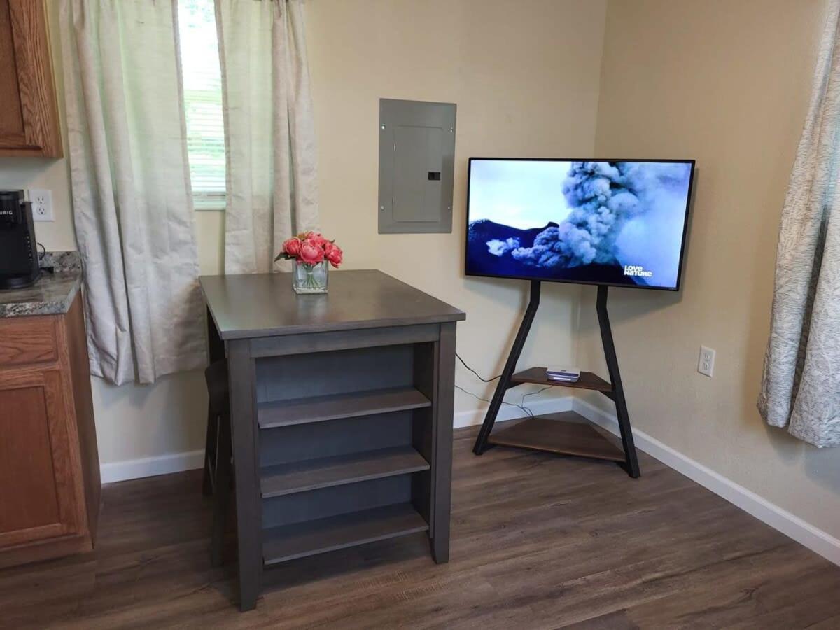 Charming 1Br Efficiency Apt Near Ttu & Downtown Кууквил Екстериор снимка